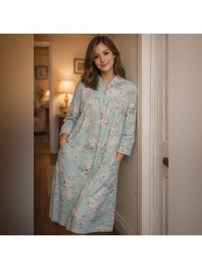 Vintage Floral Dress with zipper front Mumu • grannycore, grandma gardening